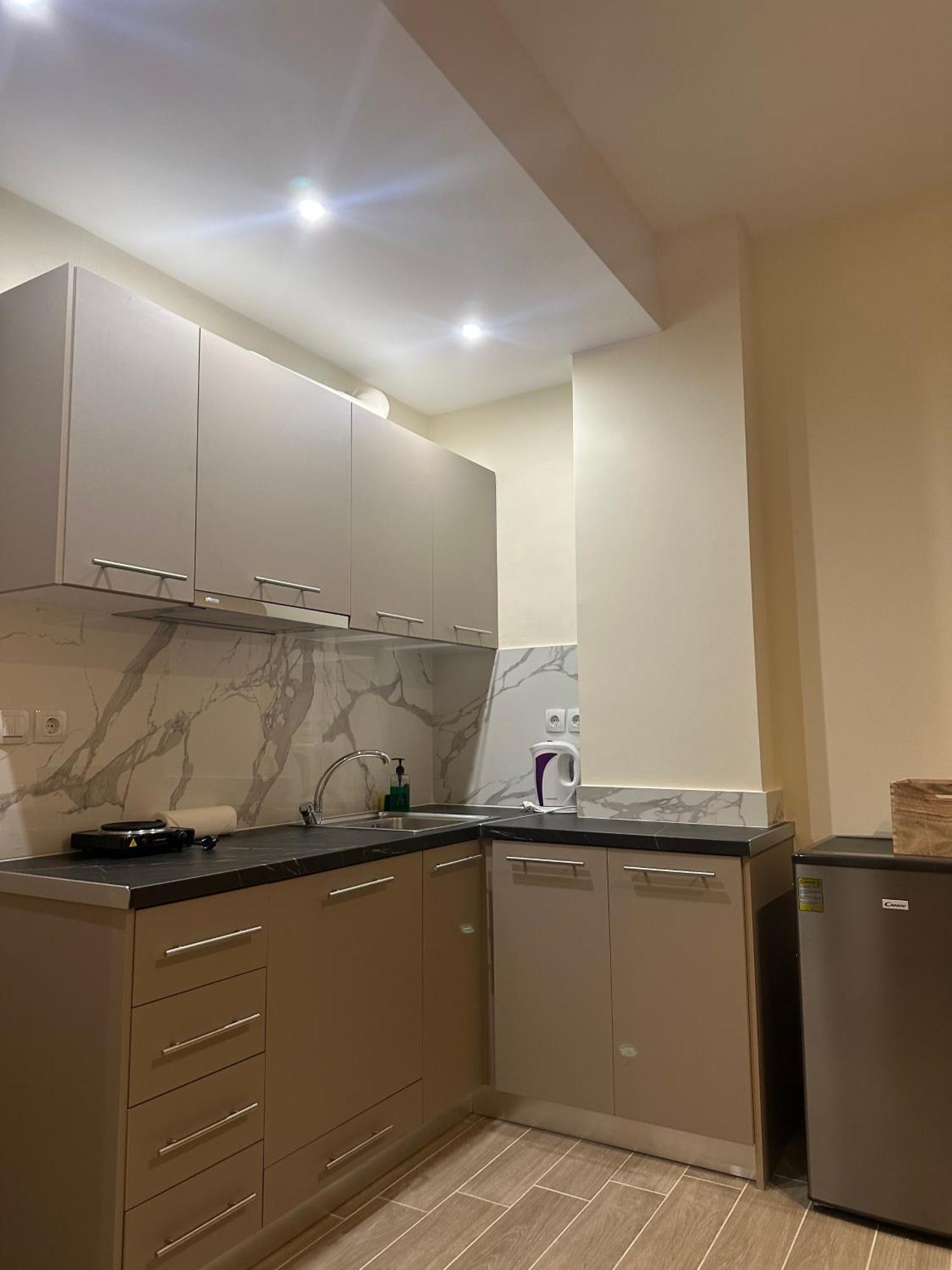Kinfeels' Downtown Apartment *